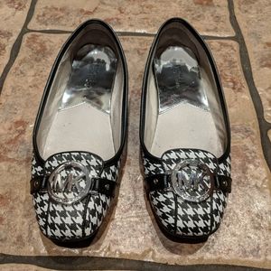 Michael Kors Fulton Flats. Herringbone Size 8